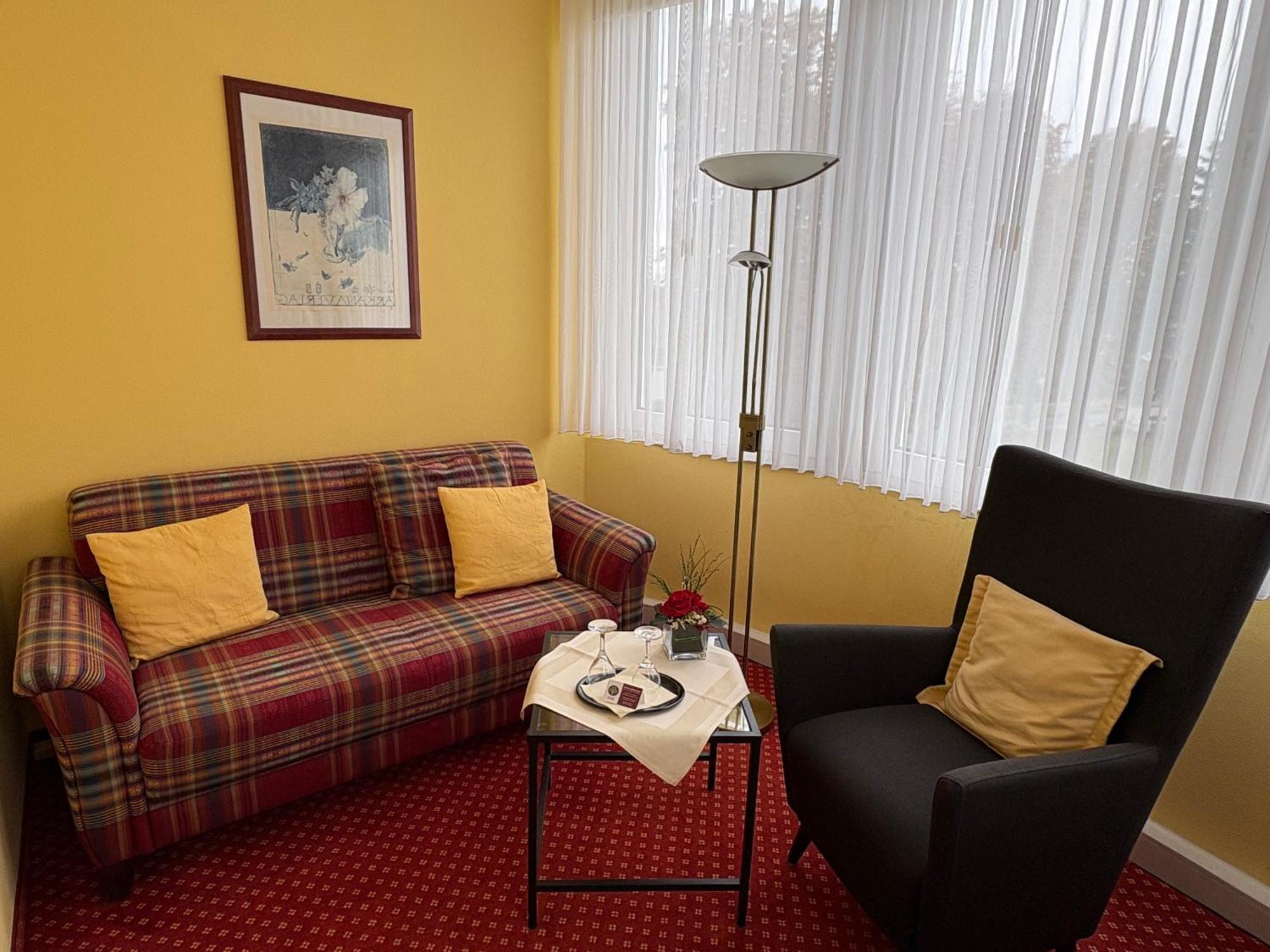 Thermen Hotel Pension Villa Holstein バート・ザルツフレン エクステリア 写真