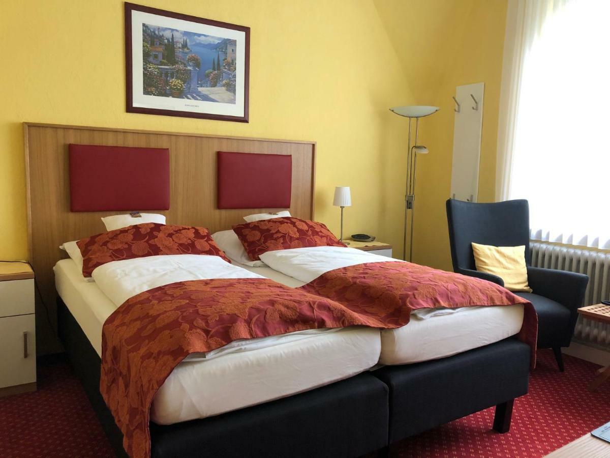 Thermen Hotel Pension Villa Holstein バート・ザルツフレン エクステリア 写真