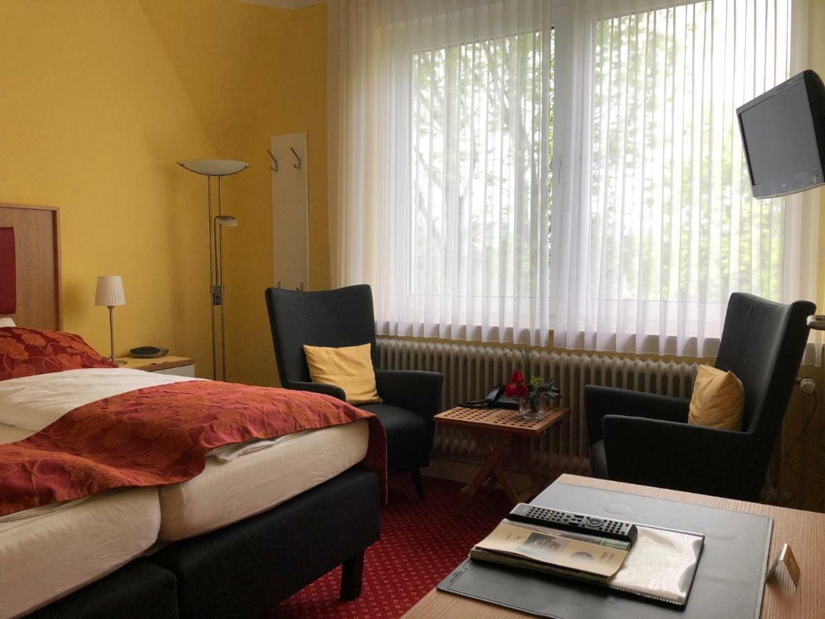 Thermen Hotel Pension Villa Holstein バート・ザルツフレン エクステリア 写真